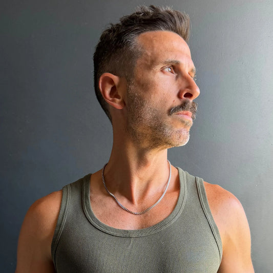 Chain Male silver 3mm box chain necklace side profile, structured everyday men's chain necklace Australia