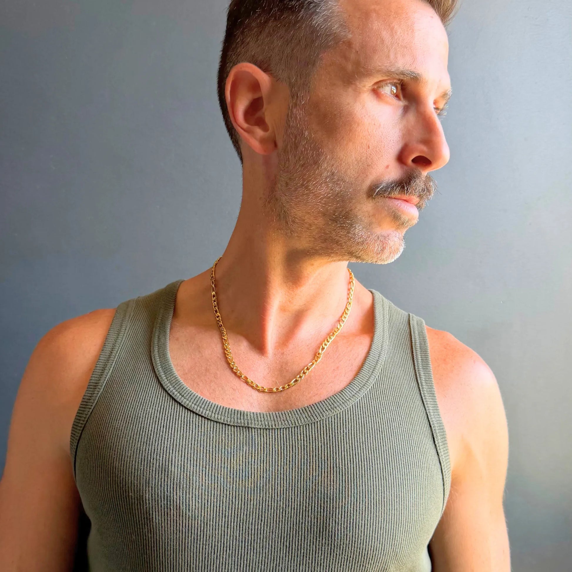 Chain Male gold 5mm Figaro chain necklace side profile, statement gold men's Figaro chain necklace Australia