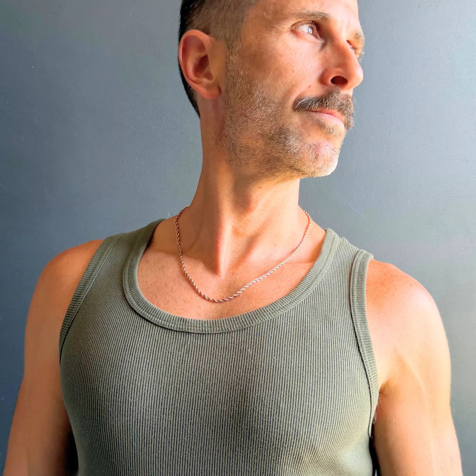 Chain Male rose gold rope chain necklace side profile, warm toned everyday men's rope chain necklace Australia